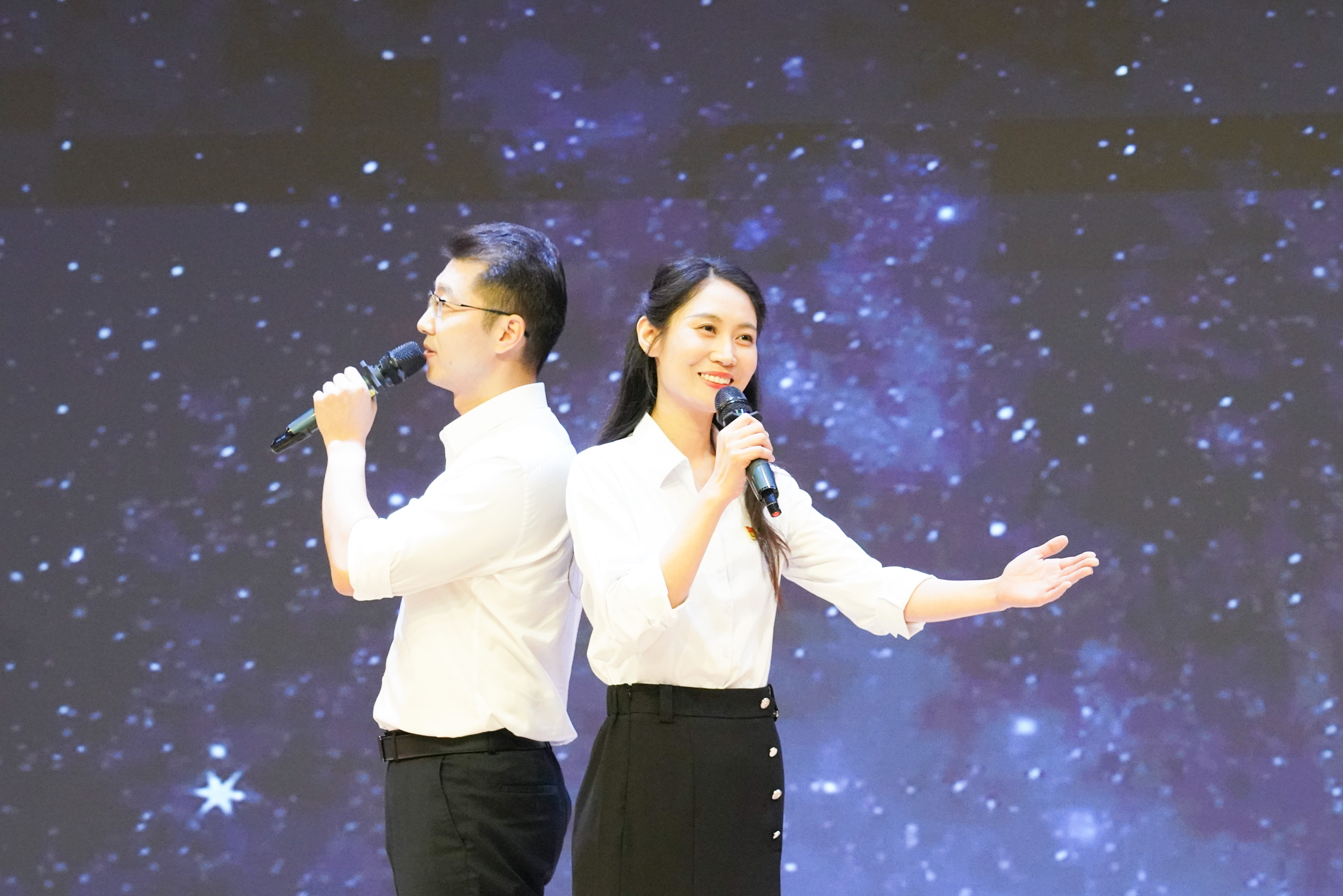 《对话：红色追思》