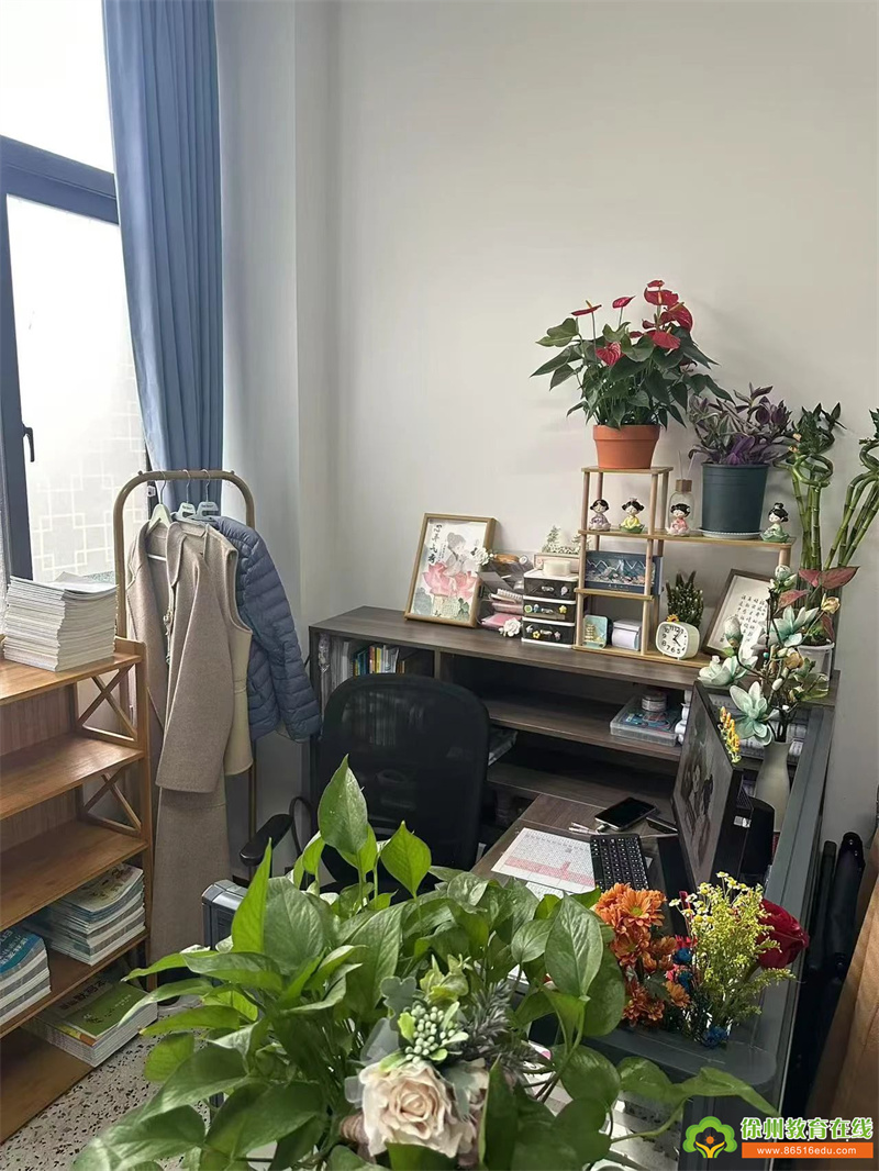 室雅人和显师德 花香墨韵润英才——徐州市三十六中学开展2025年度“最美办公室”评比活动_徐州新闻_徐州教育新闻_徐州教育网_徐州教育在线
